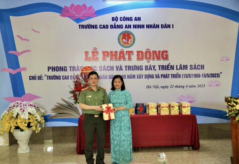 Lan toả, phát triển văn hoá đọc trong các đơn vị, nhà trường -0