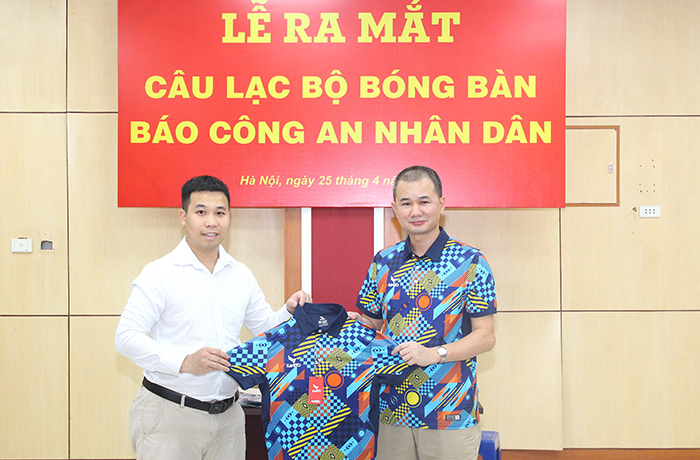 Sôi nổi lễ ra mắt CLB Bóng bàn Báo CAND -0