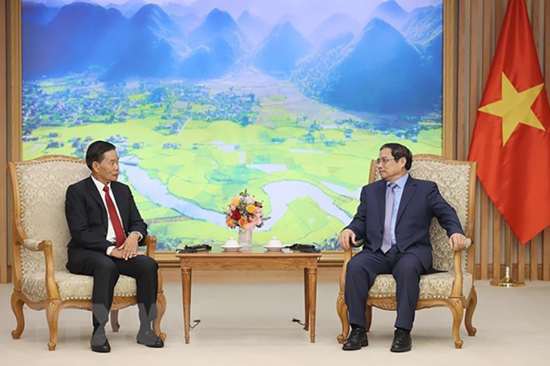 Thủ tướng: Việt Nam luôn quyết tâm kề vai sát cánh, hỗ trợ Lào -0