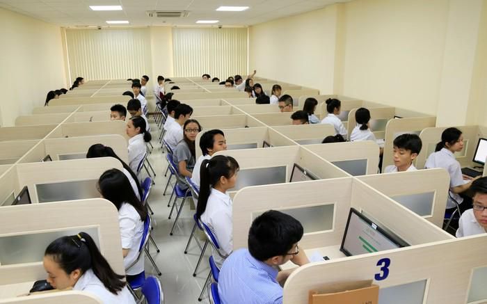 ĐHQGHN nói gì về hiện tượng một số nhóm luyện thi lập tài khoản ảo lôi kéo thí sinh? -0