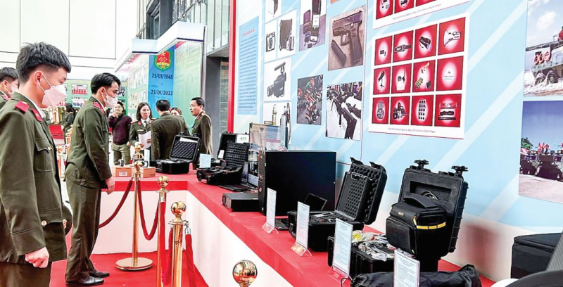 Phát triển khoa học công nghệ  phục vụ hiệu quả công tác Công an -0