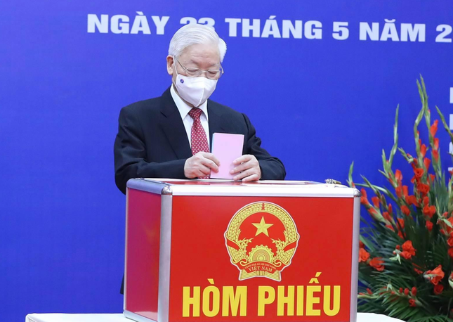 Trong tình cảm và lòng tin nhân dân -0