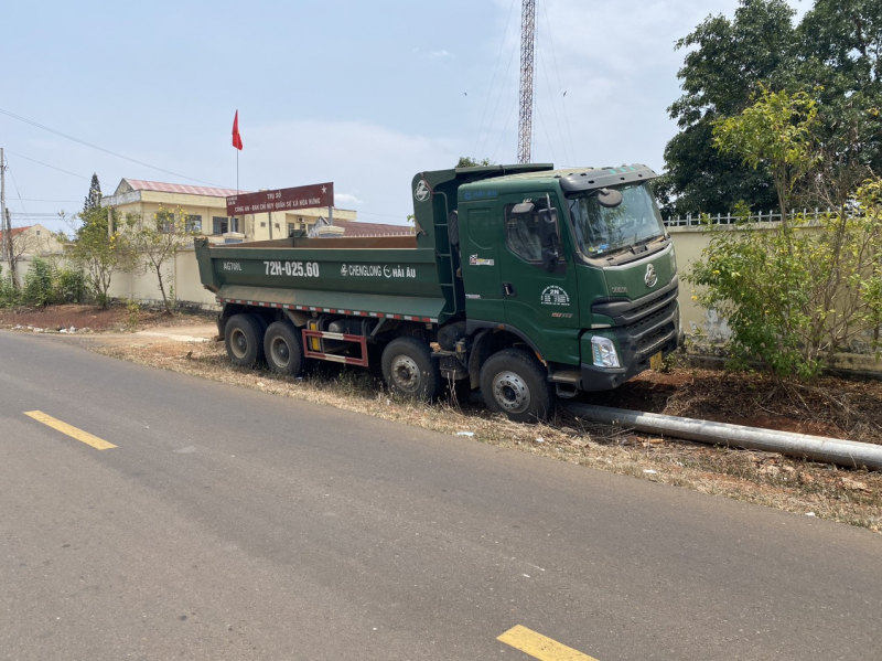 Phát hiện một công ty khai thác khoáng sản trái phép dưới lòng hồ sông Ray -0