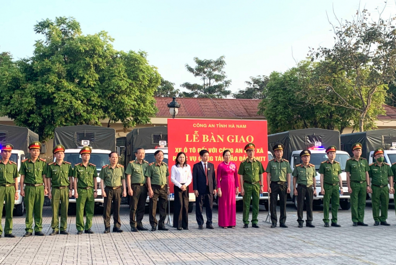 Công bố Công an tỉnh Hà Nam là tỉnh đầu tiên trong cả nước hoàn thành cấp CCCD cho công dân -0