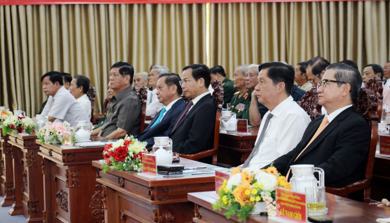 Long trọng kỷ niệm 48 năm Ngày Giải phóng Miền Nam, thống nhất đất nước -0