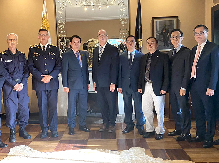 Việt Nam - Đông Uruguay thiết lập quan hệ hợp tác thực thi pháp luật -0