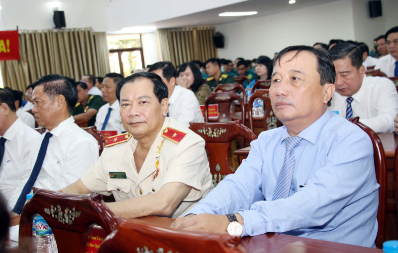 Long trọng kỷ niệm 48 năm Ngày Giải phóng Miền Nam, thống nhất đất nước -2