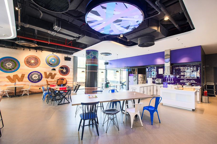 Khách sạn điều khiển hoàn toàn bằng mobile app - dấu ấn công nghệ đáng chú ý nhất tại VITM 2023 -0