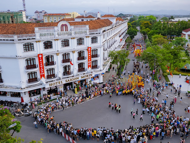 Sôi động lễ hội đường phố tại Festival Nghề truyền thống Huế -0