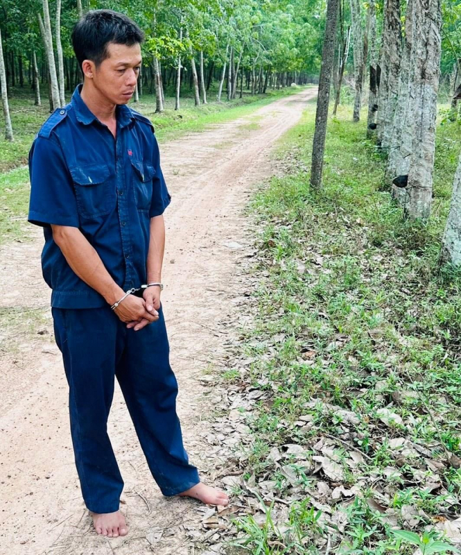 Bắt kẻ cướp chuyên tấn công nạn nhân bằng roi điện -0