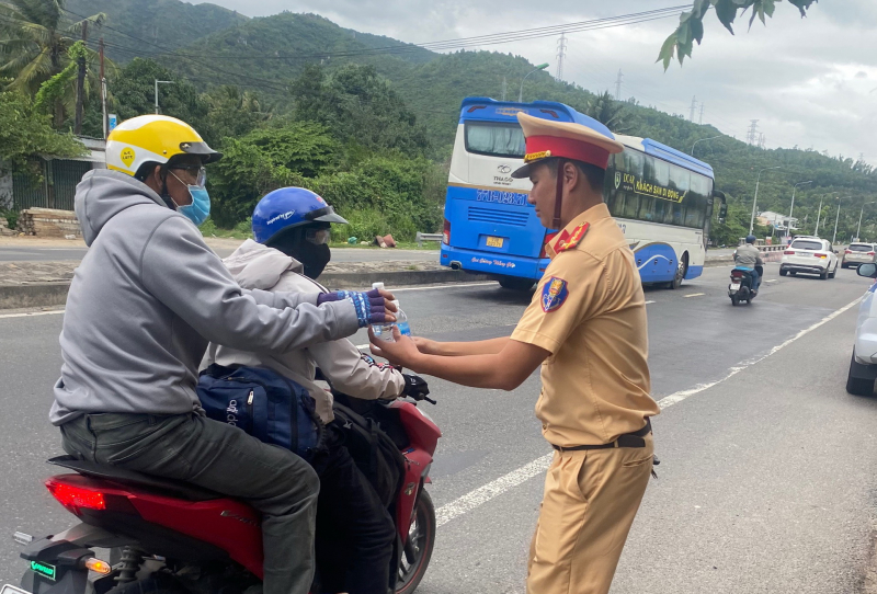 Khánh Hòa và Phú Yên đảm bảo an toàn trong kỳ nghỉ lễ tăng cao du khách -0