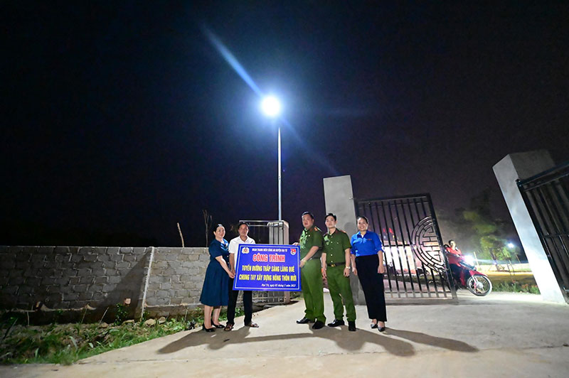 Công an huyện Đại Từ góp phần xây dựng nông thôn mới -0