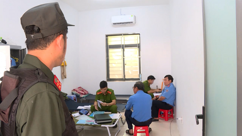 Phê chuẩn các quyết định khởi tố bị can vụ Thanh tra giao thông “làm luật”  -0