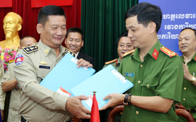 Đẩy mạnh hợp tác quốc tế trong đấu tranh phòng chống tội phạm tuyến biên giới -1