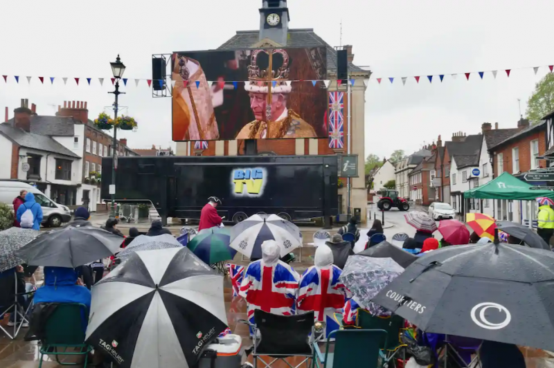 Vua Charles III nguyện cầu mọi người đều được dẫn dắt tới con đường hòa bình -2