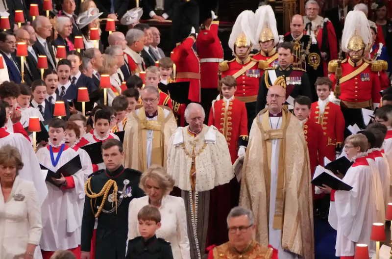 Vua Charles III nguyện cầu mọi người đều được dẫn dắt tới con đường hòa bình -0