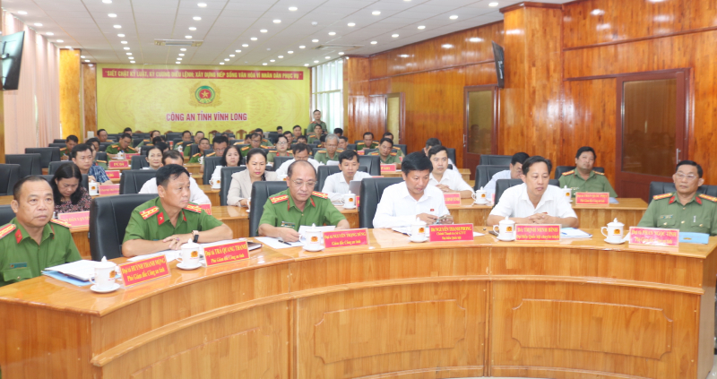 Công an Vĩnh Long tổ chức lấy ý kiến đối với các dự án Luật do Bộ Công an chủ trì -0
