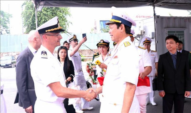 Italian Navy ship visits Ho Chi Minh City -0