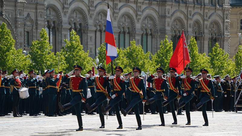 Nga duyệt binh Chiến thắng: Tổng thống Putin ca ngợi lực lượng chiến đấu ở Ukraine -0