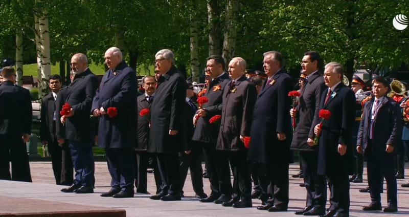 Nga duyệt binh Chiến thắng: Tổng thống Putin ca ngợi lực lượng chiến đấu ở Ukraine -0