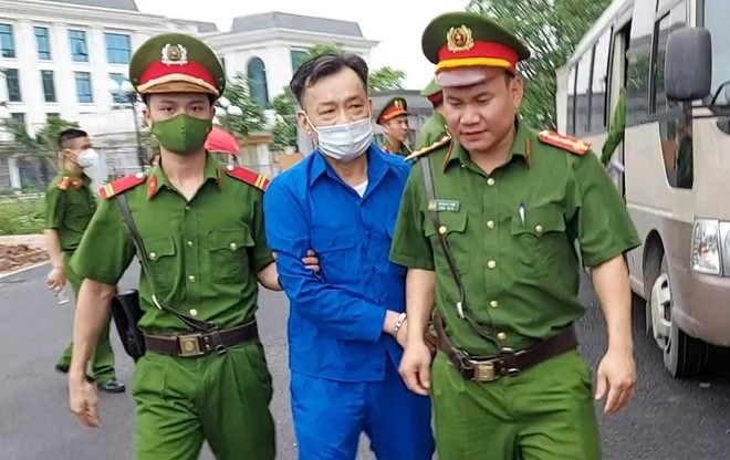 Xét xử cựu Chủ tịch UBND tỉnh Bình Thuận Nguyễn Ngọc Hai trong vụ “bán rẻ” ba khu đất  -0