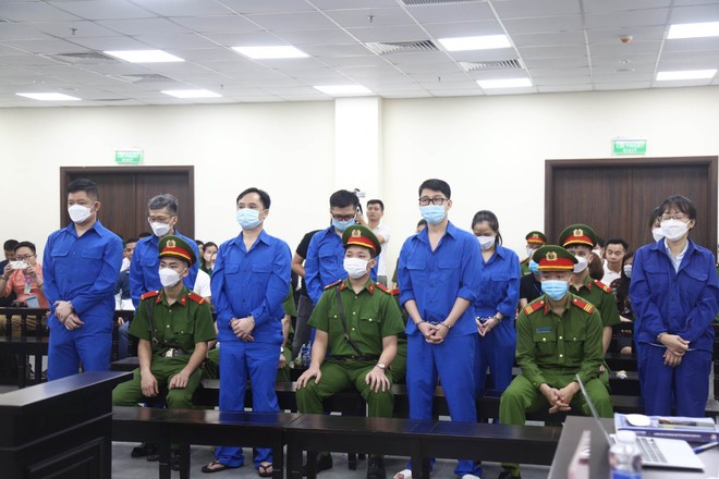 Cựu Chủ tịch Louis Holdings xin giảm nhẹ hình phạt cho mình và nhân viên  -0