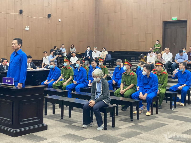 Xét xử cựu Chủ tịch UBND tỉnh Bình Thuận Nguyễn Ngọc Hai trong vụ “bán rẻ” ba khu đất  -0