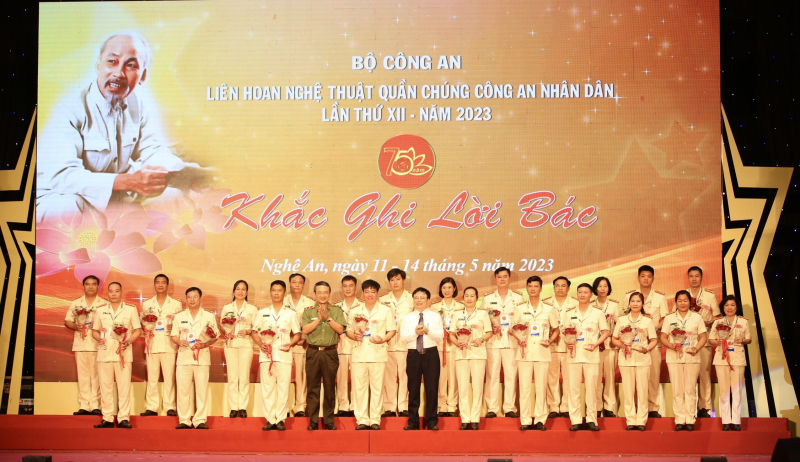 Khai mạc Liên hoan nghệ thuật quần chúng Công an nhân dân, lần thứ XII - khu vực IV -0