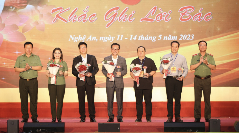 Khai mạc Liên hoan nghệ thuật quần chúng Công an nhân dân, lần thứ XII - khu vực IV -0