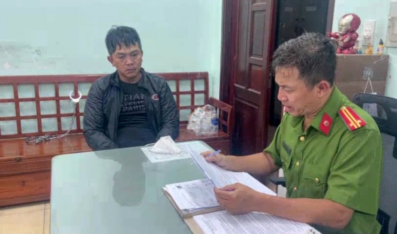 Tự dựng lên các màn kịch để gây ra 6 vụ cưỡng đoạt tài sản -0