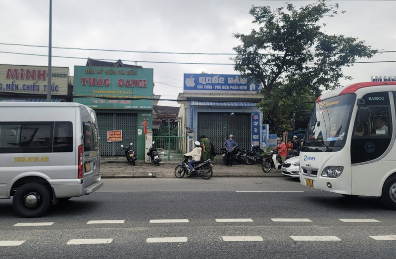 Chủ tịch UBND phường bị đâm liên tiếp 7 nhát vào ổ bụng -0