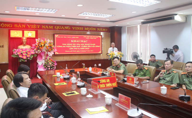 Khai mạc trại sáng tác văn học nghệ thuật “Công an Thừa Thiên-Huế - Vì bình yên cuộc sống” lần thứ II  -0