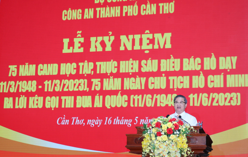 Công an TP Cần Thơ tuyên dương 75 điển hình Học tập, làm theo Sáu điều Bác Hồ dạy -0