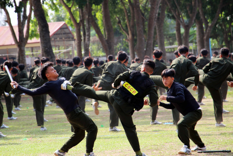 Bế mạc khóa huấn luyện chiến sĩ nghĩa vụ CAND năm 2023 -3