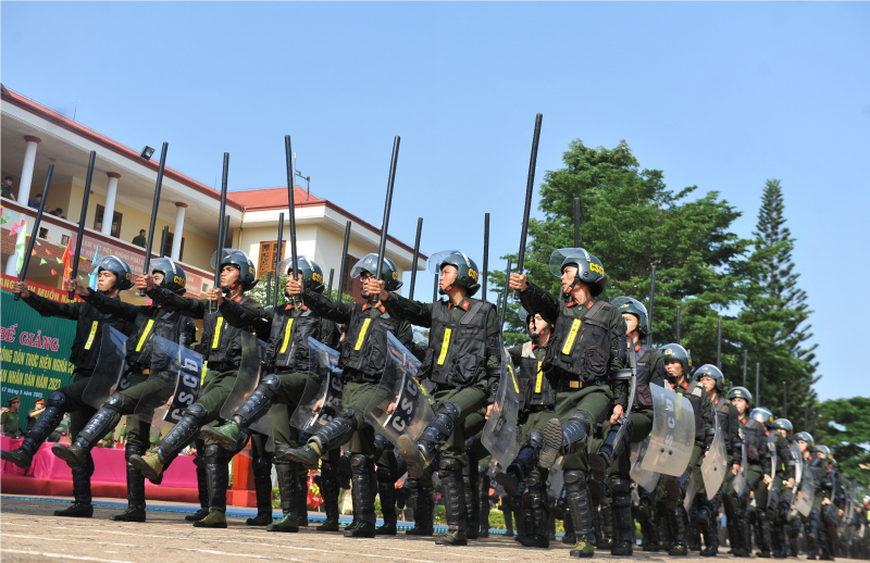 Bế giảng khoá huấn luyện công dân thực hiện nghĩa vụ CAND năm 2023 -2