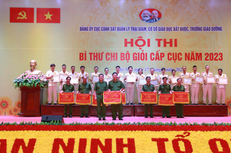 Sôi nổi chung kết hội thi Bí thư chi bộ giỏi lực lượng Cảnh sát trại giam -1