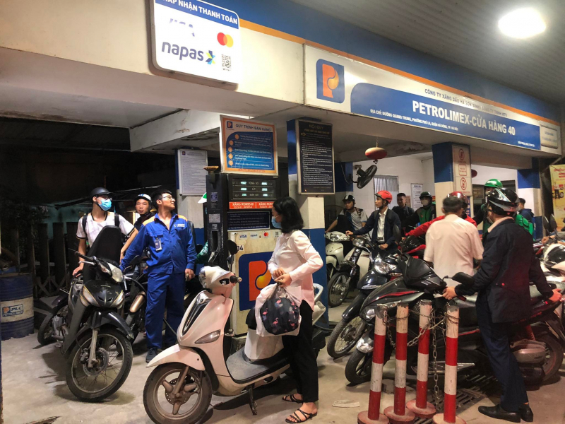 Cố gắng đảm bảo nguồn cung xăng dầu trong nước -0