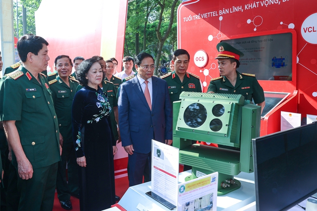 Thủ tướng: Chú trọng phát triển khoa học công nghệ quân sự theo chiều sâu -0