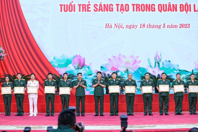 Thủ tướng: Chú trọng phát triển khoa học công nghệ quân sự theo chiều sâu -0