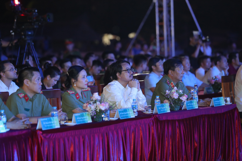 Bản tráng ca về những dấu son lịch sử của dân tộc từ “Thủ đô gió ngàn” -0