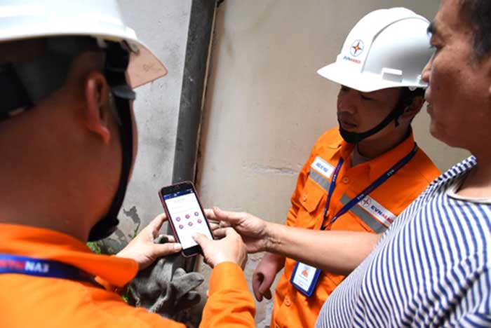 EVNHANOI khuyến nghị cách sử dụng thiết bị điện đúng cách để tiết kiệm điện -0