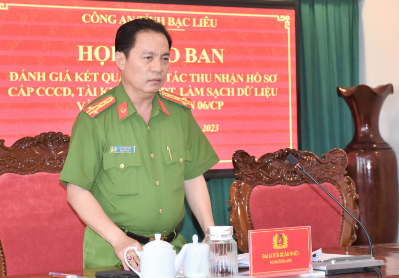 t_i các bu_i h_p giao ban __nh k_, __i tá bùi xuân kh_i, phó giám __c công an t_nh b_c liêu.jpg -0