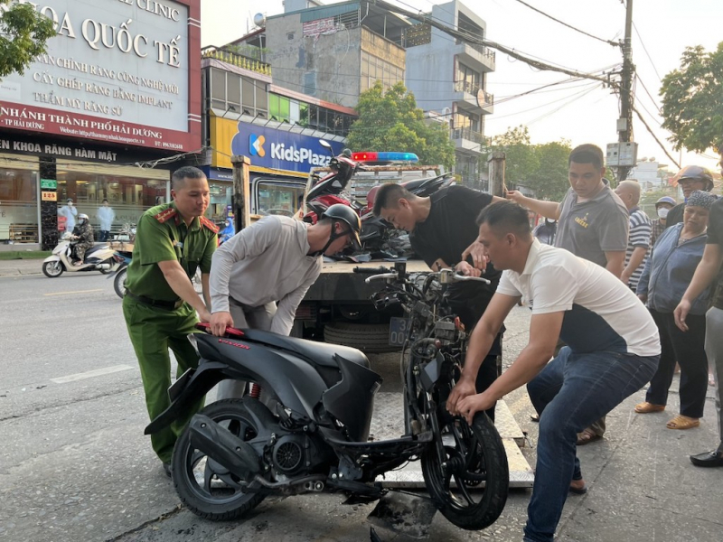 Uống rượu, lái xe gây tai nạn làm 4 người bị thương -3