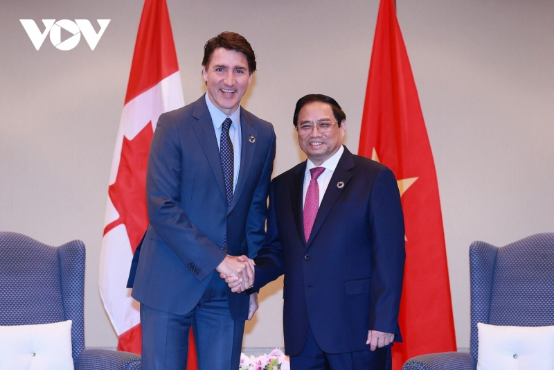 PM Chinh expects Vietnam - Canada trade turnover of US$10 billion -0