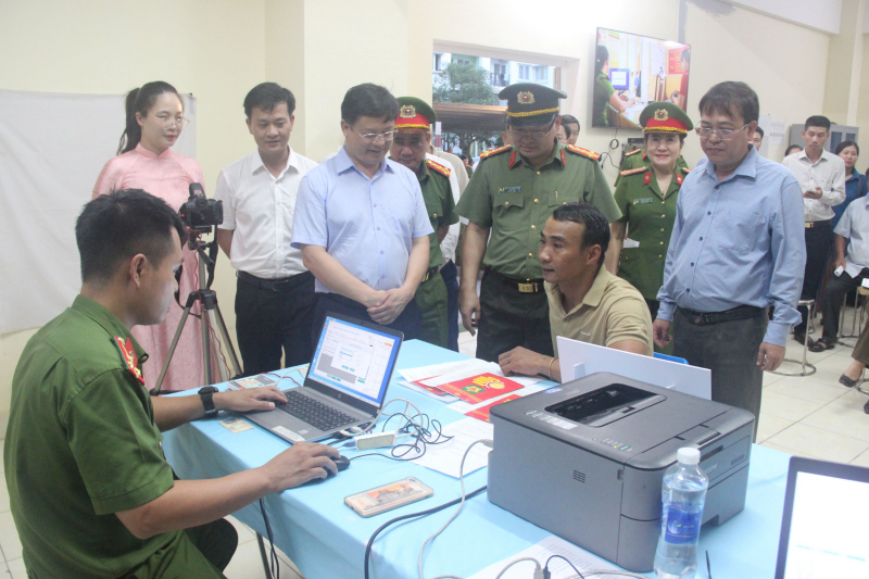 Thừa Thiên-Huế khai trương mô hình kiểu mẫu về thực hiện Đề án 06 tại chung cư Xuân Phú