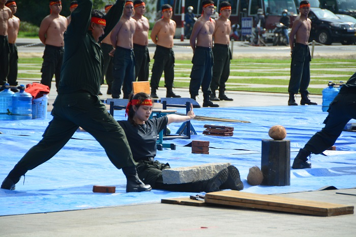 Hơn 800 CBCS tranh tài ở hội thi quân sự, võ thuật -1