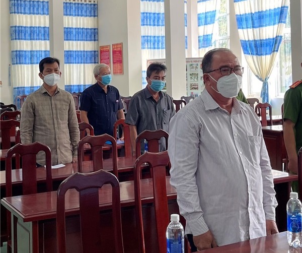 Truy tố nguyên Chủ tịch UBND huyện Xuyên Mộc trong vụ cấp sổ đỏ sai quy định  -0