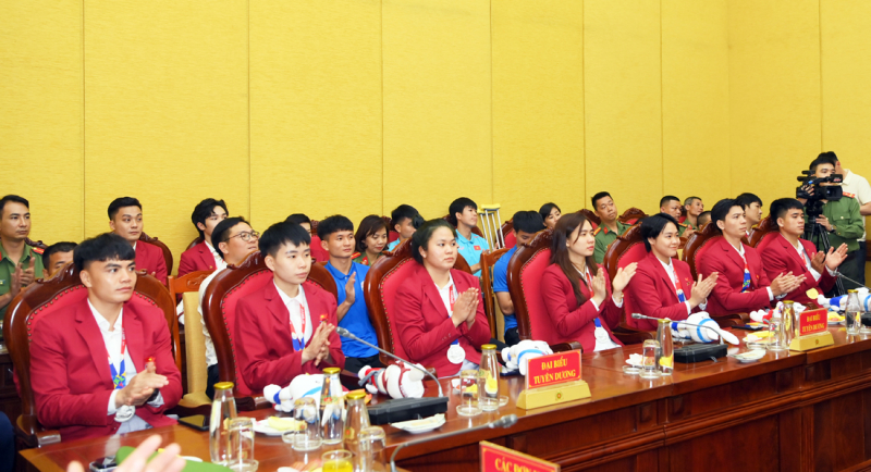 Biểu dương huấn luyện viên, vận động viên thể thao CAND đạt thành tích cao tại SEA Games 32 -0