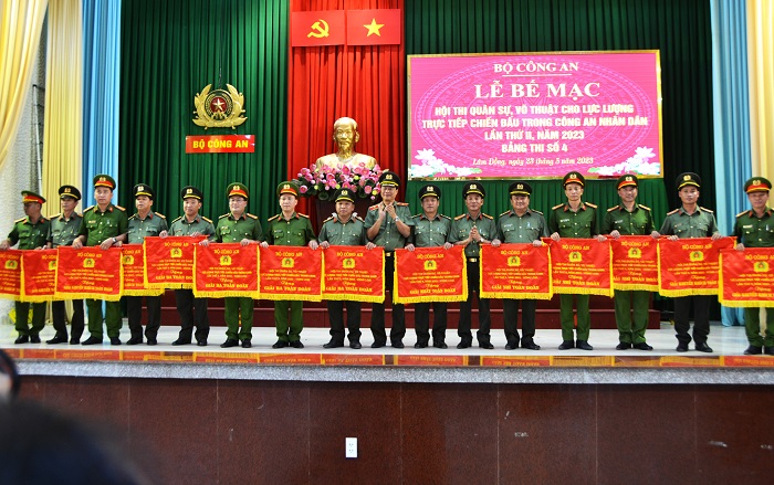 Công an tỉnh Lâm Đồng giải Nhất toàn đoàn hội thi quân sự, võ thuật -0