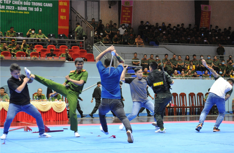 Gần 1.000 chiến sĩ tham dự Hội thi Quân sự, võ thuật cho lực lượng trực tiếp chiến đấu trong CAND -0